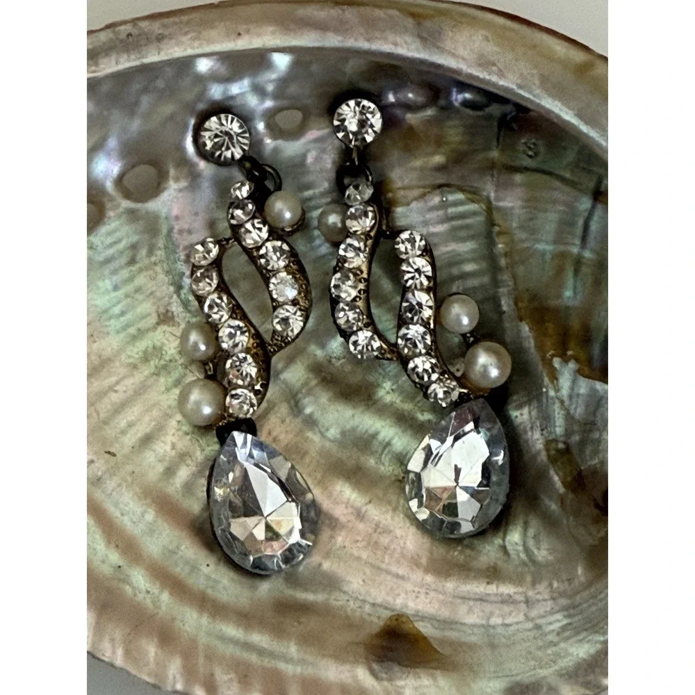 Vintage Clear Crystal Faux Pearl Statement 2.5